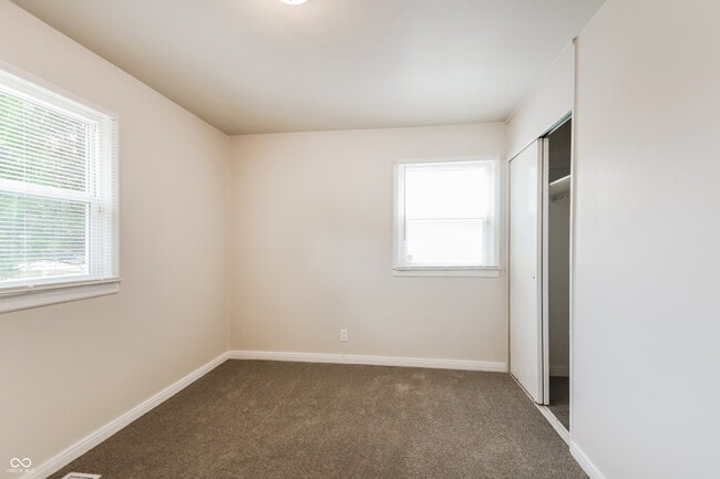 Building Photo - 8161 Schoen Dr