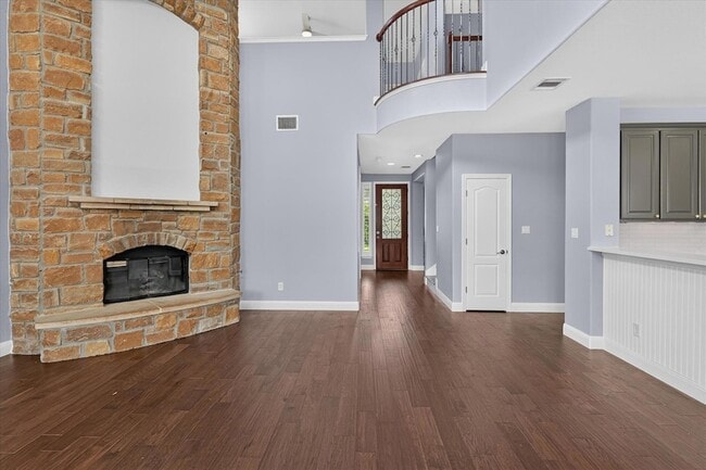 Building Photo - 3010 Lombardi Way