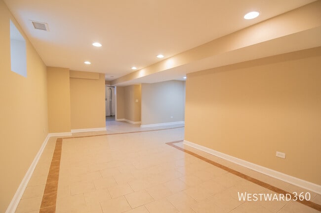 Building Photo - 12123 S Lafayette Ave