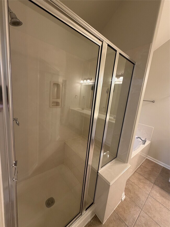 Building Photo - 31 W Spindle Tree Cir