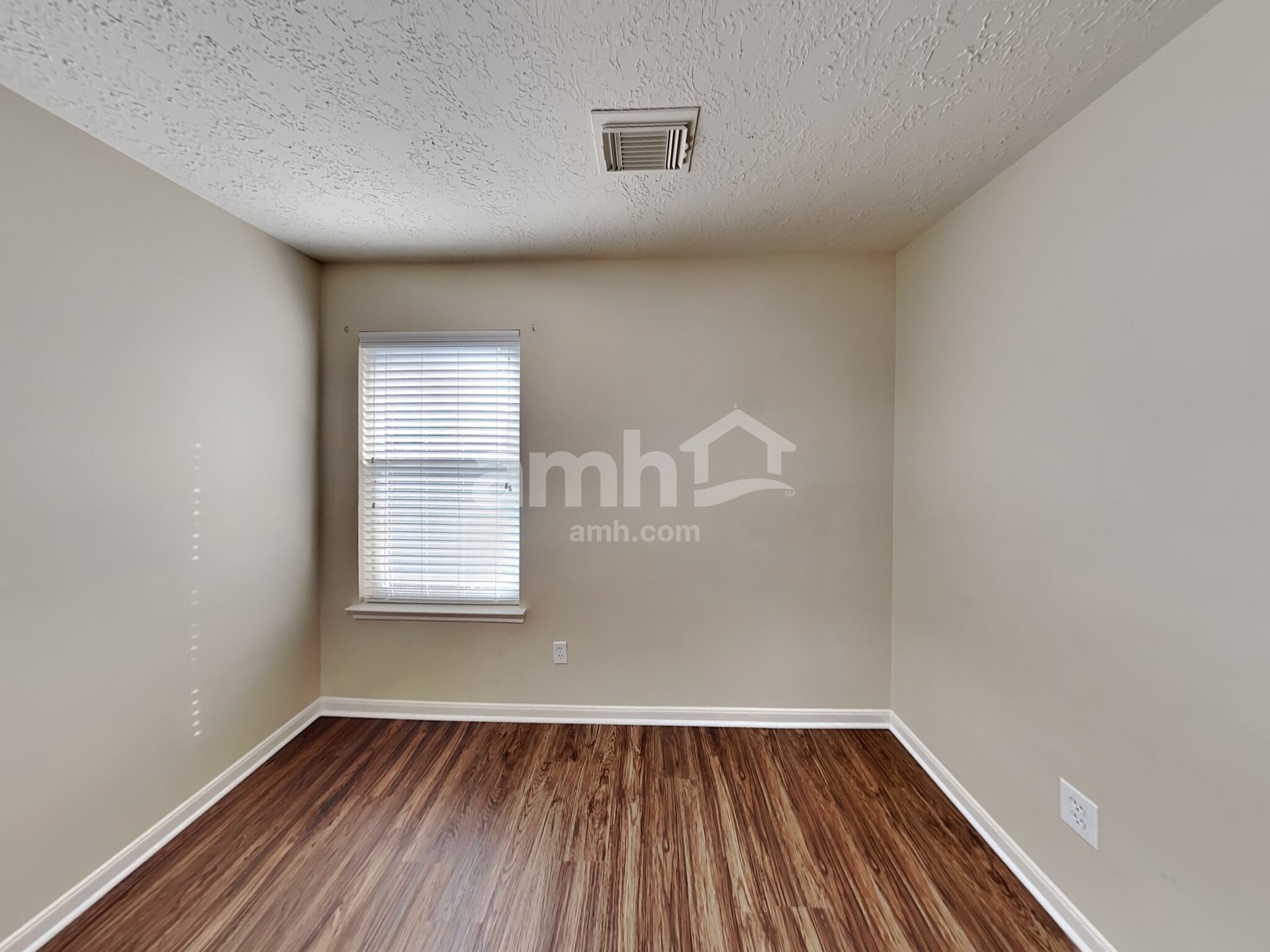 Building Photo - 2330 Colonial Springs Ln