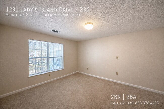 Building Photo - 1231 Ladys Island Dr