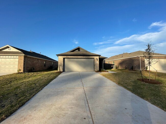 Building Photo - Pre-Leasing Now | Beautiful 3-Bedroom, 2-Bath Home in Magnolia – Available Soon
