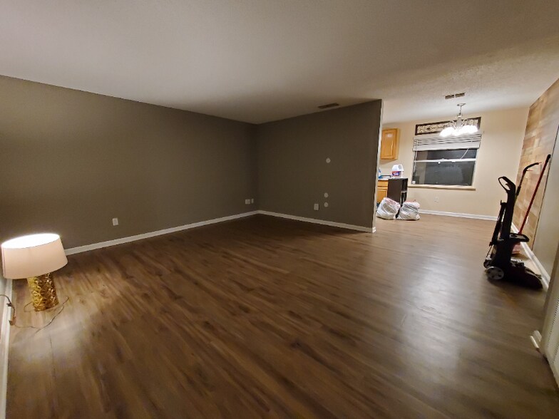 Building Photo - 11587 Gwynford Ln