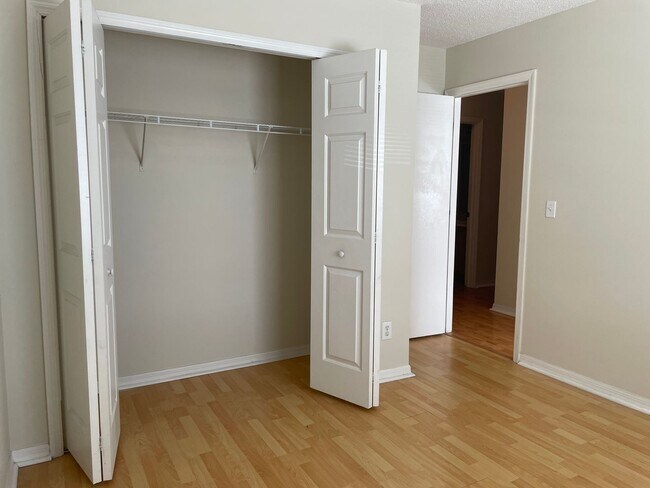 Building Photo - 4102 Waterside Island Ct