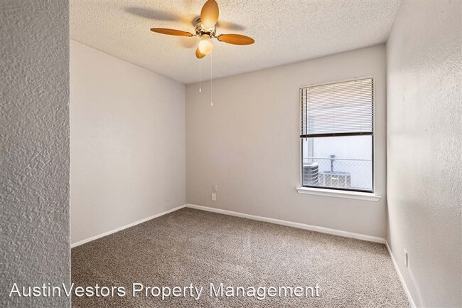 Building Photo - 1108 Peach Tree Cove