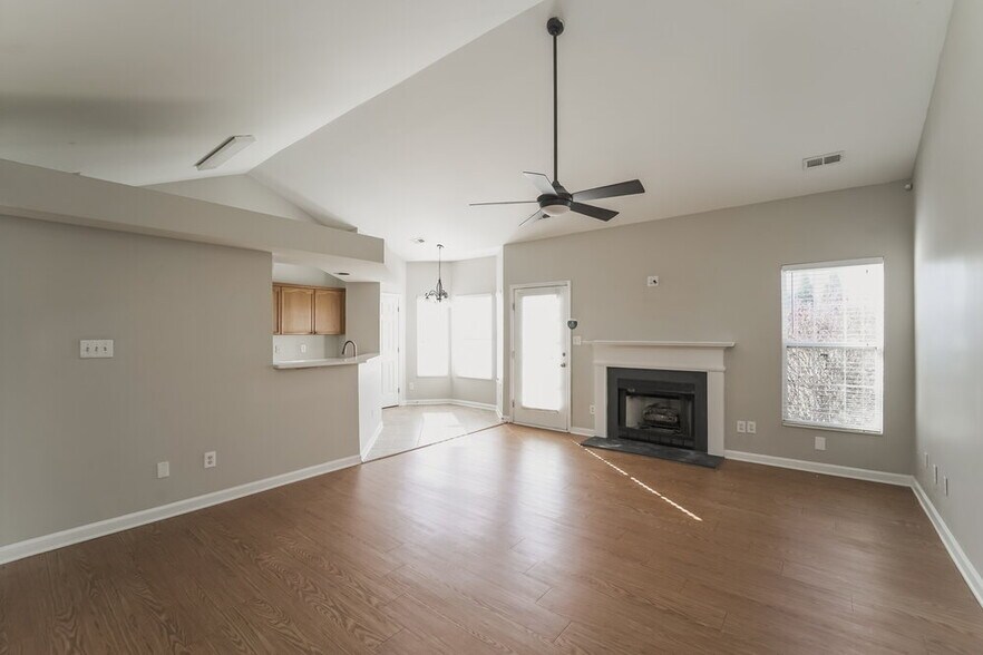 Building Photo - 4031 Huntmeadow Dr