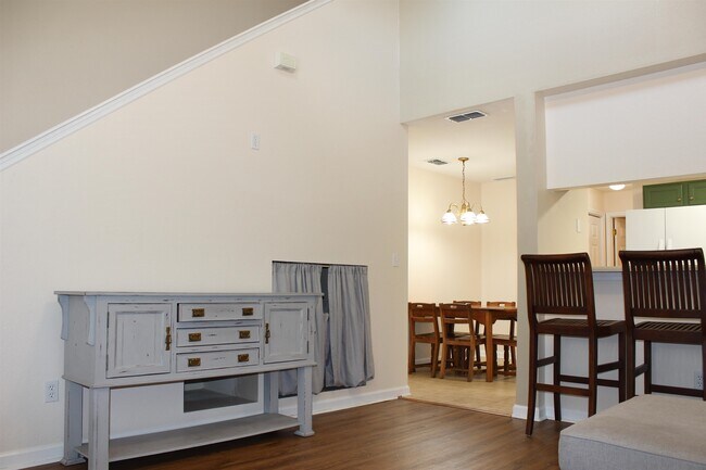 Building Photo - 4434 Gearhart Rd