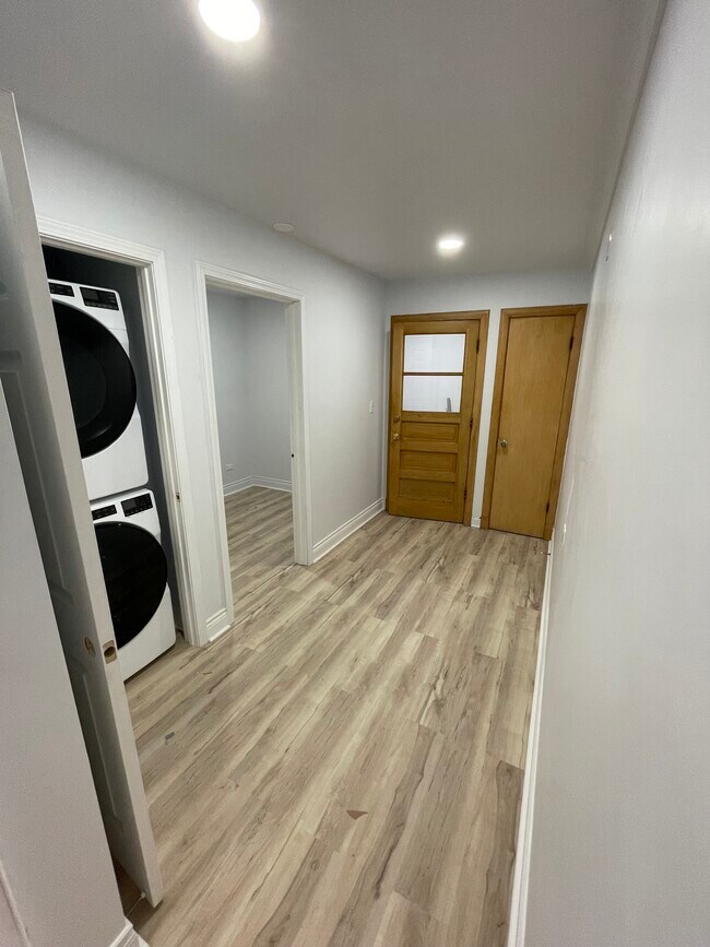 Back entry hallway - 2200 N Leamington Ave