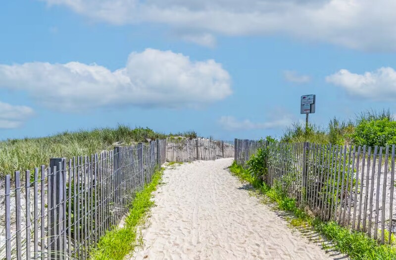 Building Photo - 16 51st St