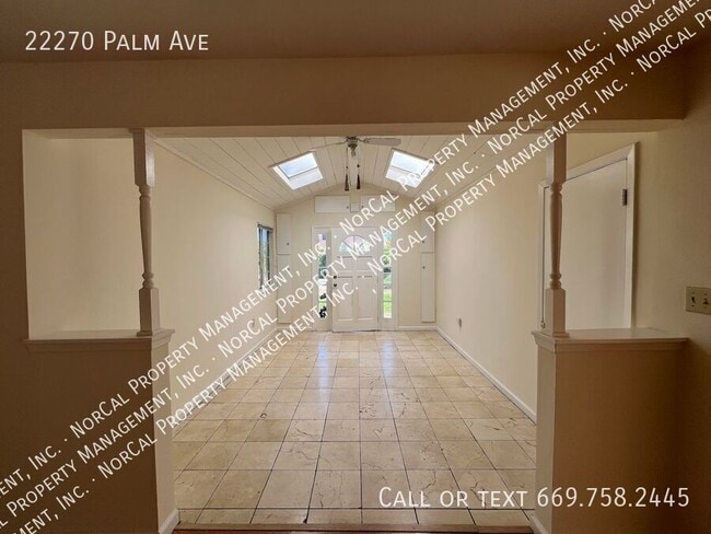 Building Photo - 22270 Palm Ave