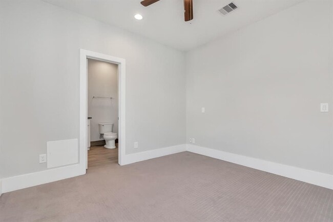 Building Photo - 3209 Garrow St