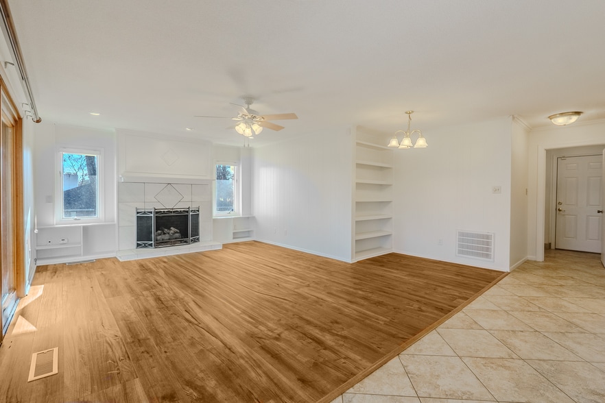 Building Photo - 218 Baltusrol Rd