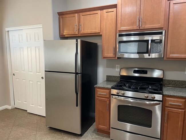 Building Photo - 2359 Koho Dr