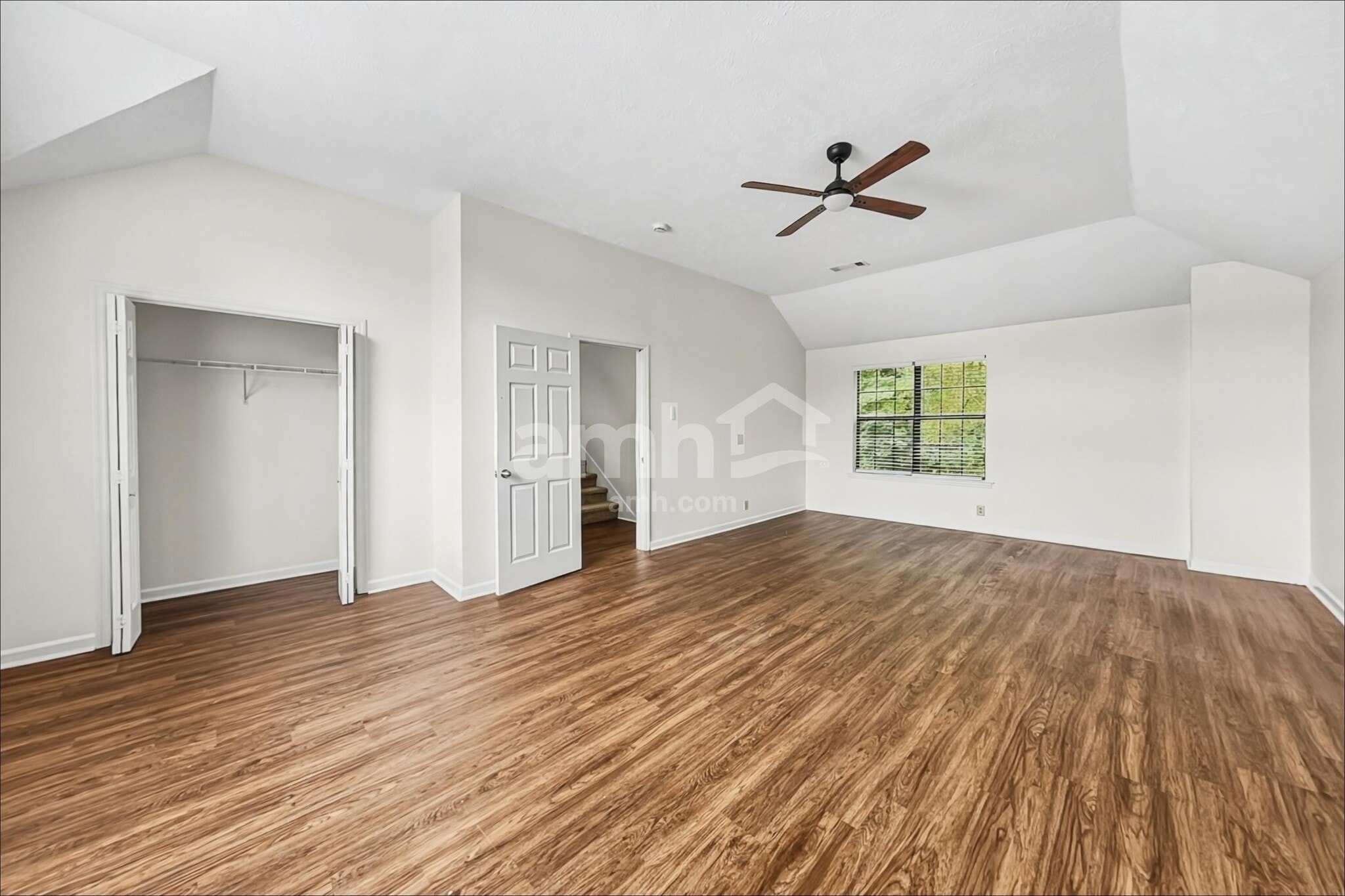 Building Photo - 924 Colo Cove