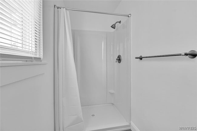 Building Photo - 49 Virgil Ave