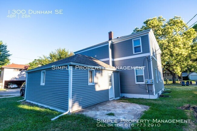 Building Photo - Nice 4 bed, 2 Bath Lower!