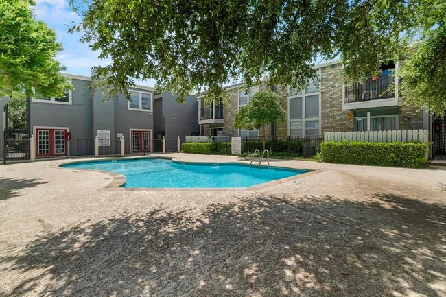 Building Photo - Gorgeous New Remodeled 2 Bedroom Condo nea...