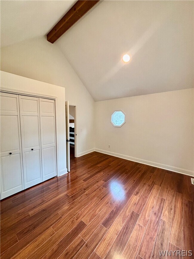 Building Photo - 6035 Whitegate Crossing