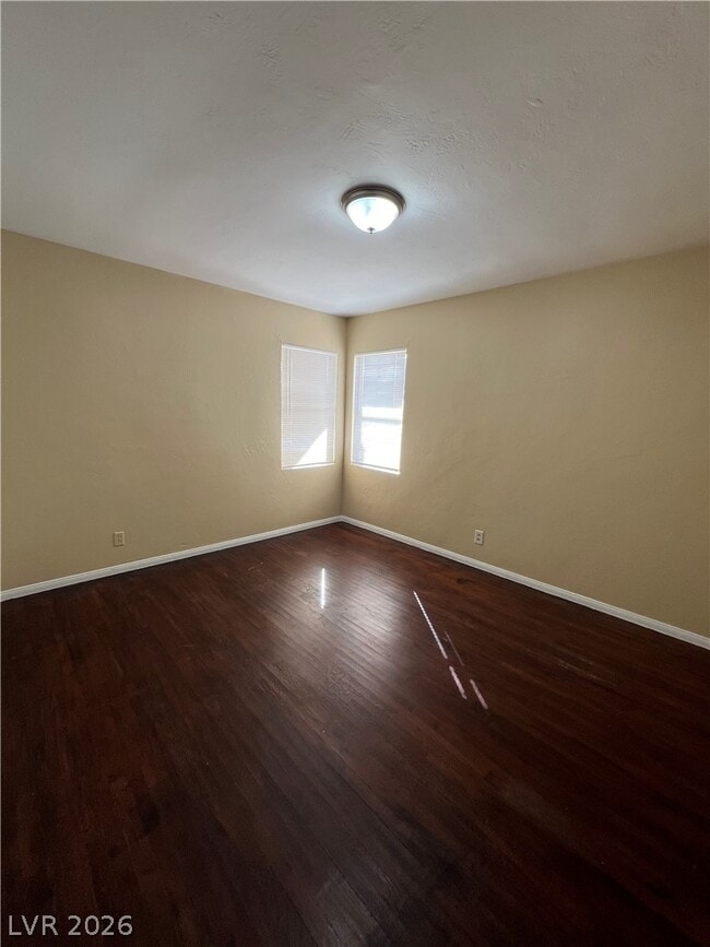 Building Photo - 1425 Wengert Ave