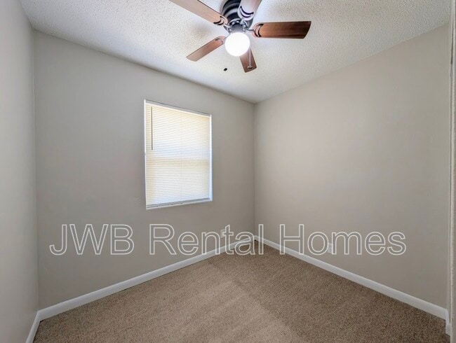 Building Photo - 5739 Bree Rd