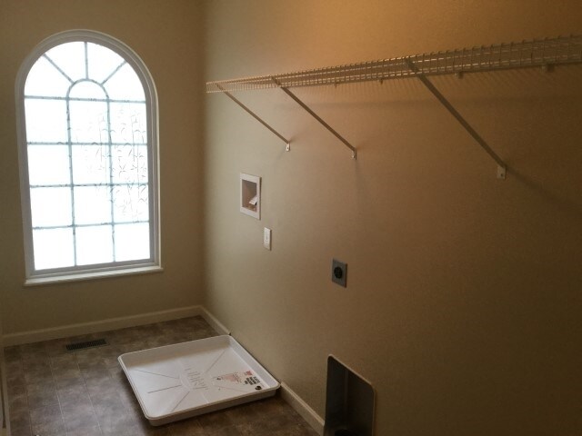 Building Photo - 8333 Parori Ln