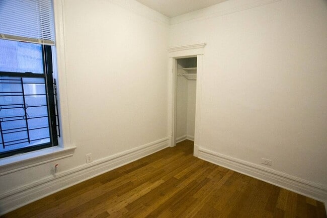 Floorplan - 5401-5403 S. Woodlawn Avenue