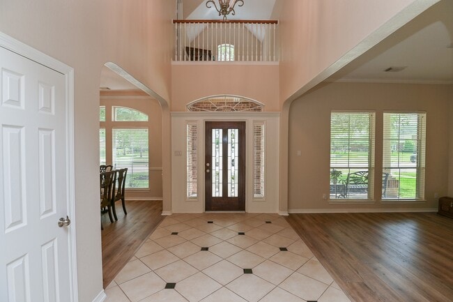 Building Photo - 7218 Spring Run Ln