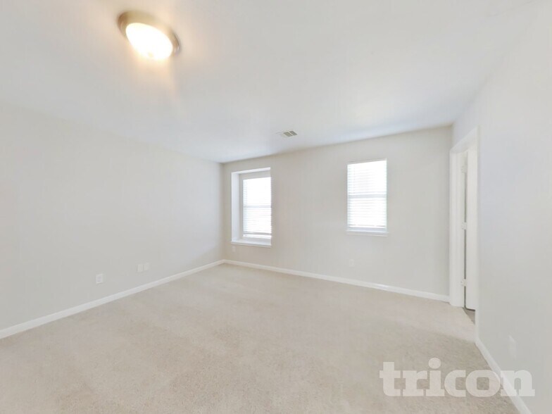 Building Photo - 7914 Moss Springs Ct