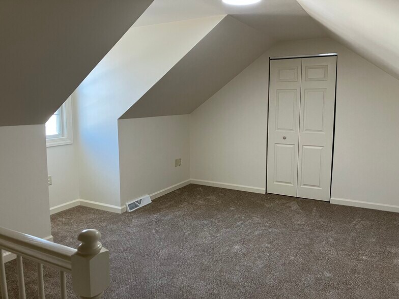 Building Photo - 166 Northwood Ct