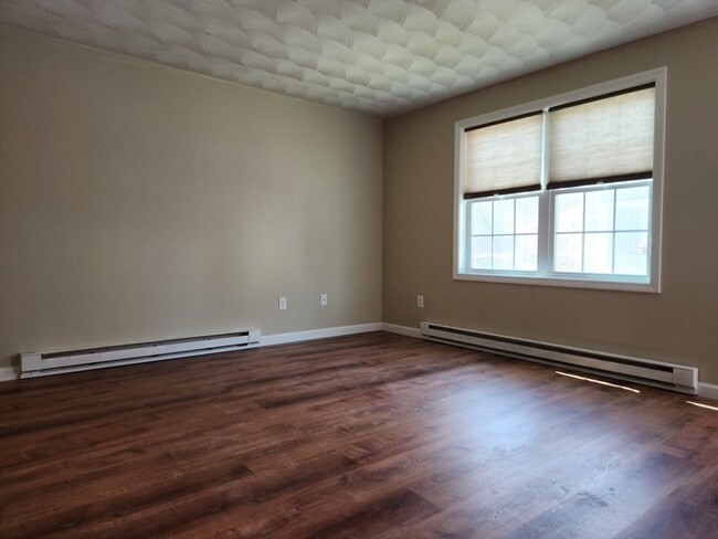 Building Photo - 16 Sewall St