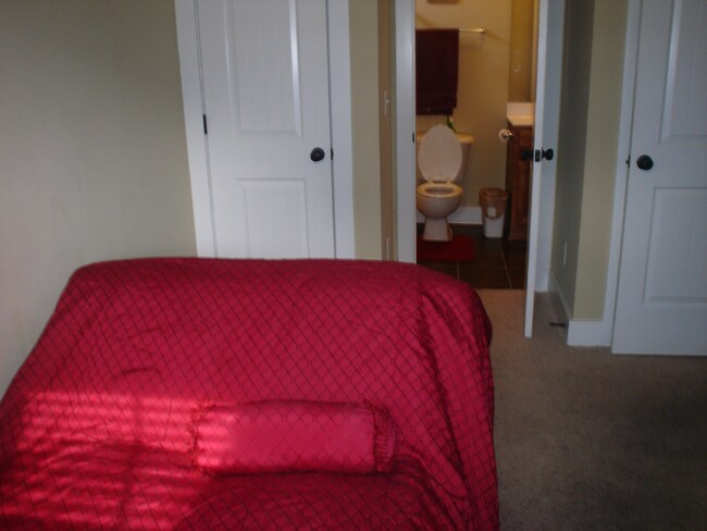 Building Photo - 111 Singapore Cir