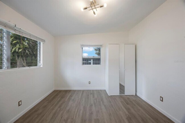 Building Photo - 5481 47th Ave N