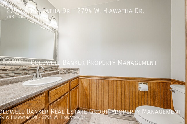 Building Photo - 2794 W Hiawatha Dr
