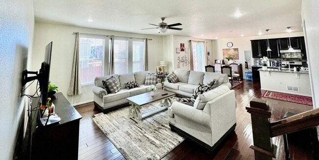 Primary Photo - 10488 Evansville Cir