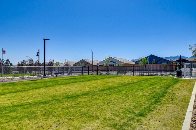 Building Photo - COMFY and NEW 3 Bedroom Home in Skye Canyon!
