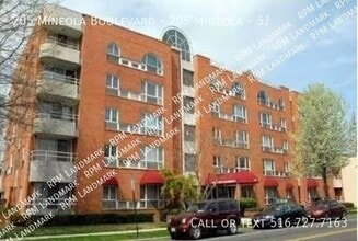 Building Photo - 205 Mineola Blvd
