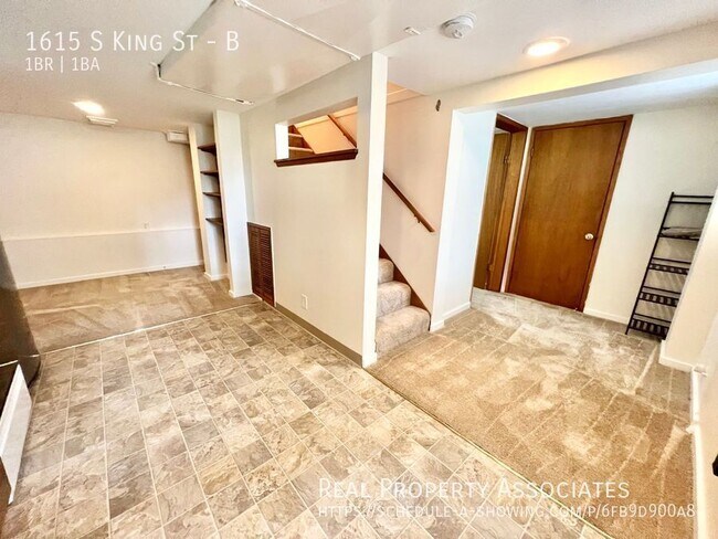 Building Photo - 1615 S King St