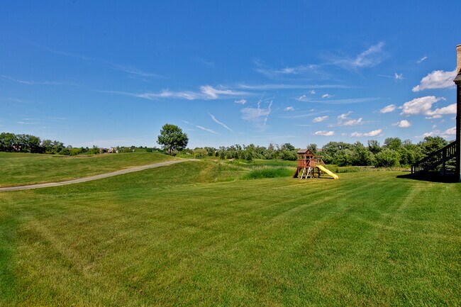 Building Photo - 8 Turnbury Ct