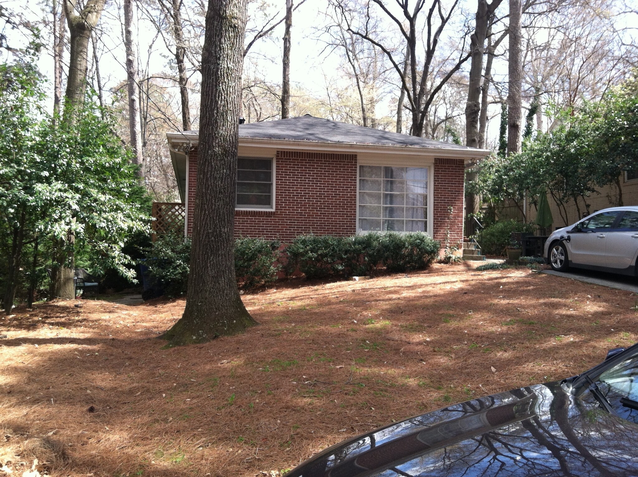 Building Photo - 1805 Piedmont Way NE