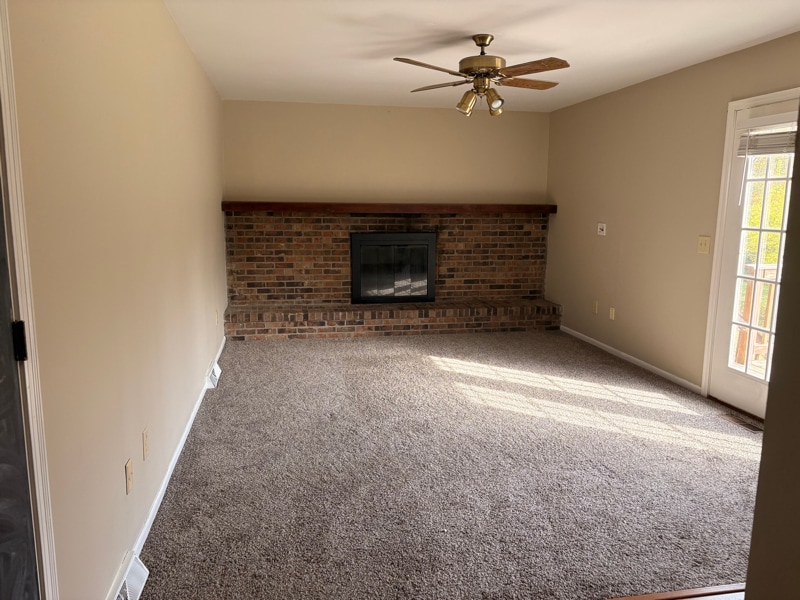 Building Photo - 3049 Magnolia Ct