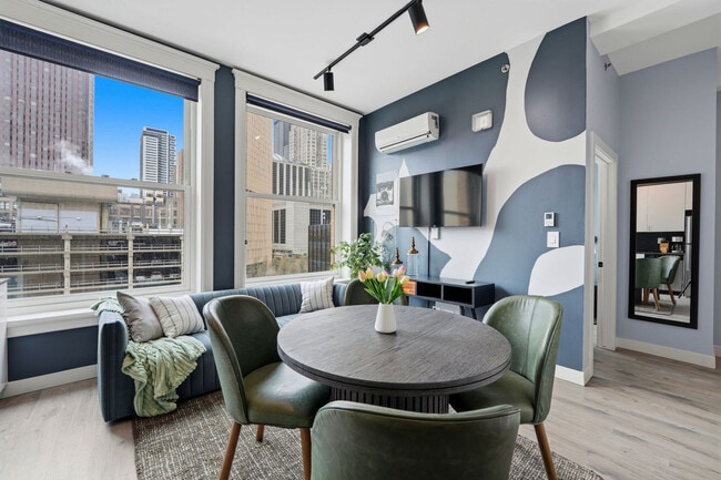 Building Photo - 417 S Dearborn St