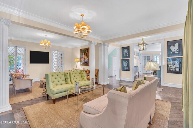 Building Photo - 207 Monmouth Ave