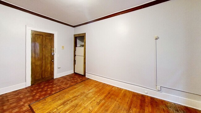 Building Photo - 693 Park Ave