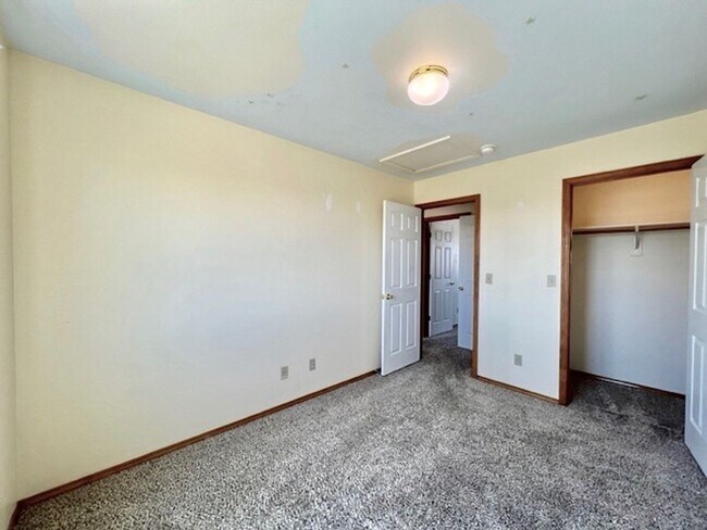 Building Photo - 4 Bedroom Home in Pronghorn Glen with Mountain Views