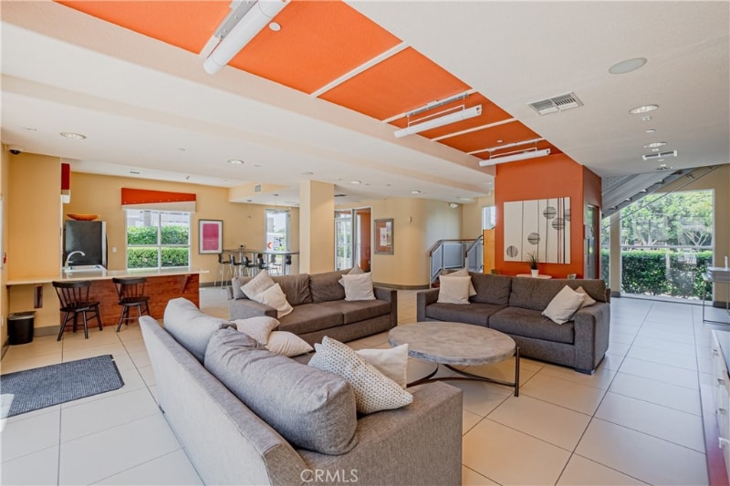 Building Photo - 12668 Chapman Ave