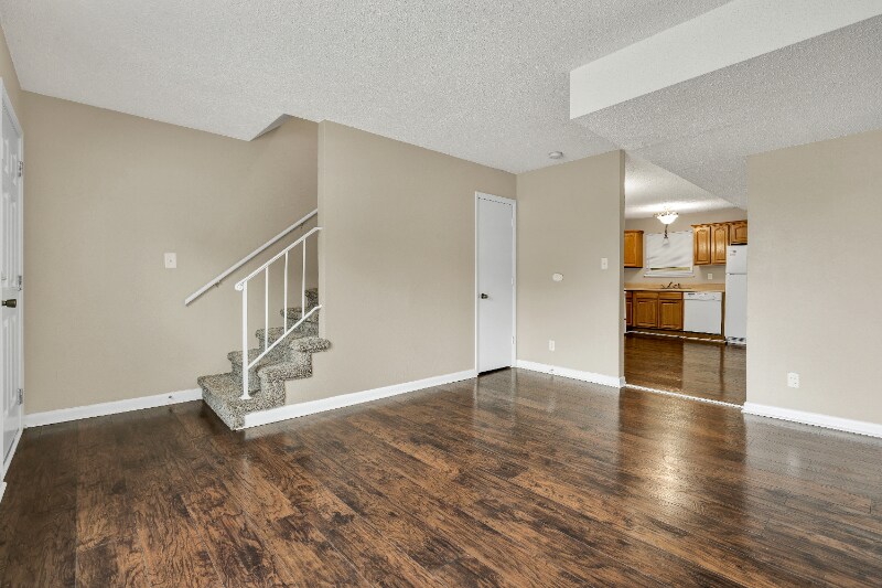 Building Photo - 1312 Ely Rd