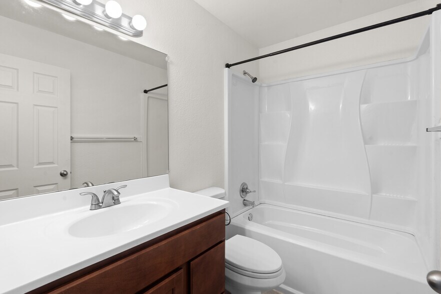 Clean - 1314 W 3rd St