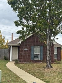 Building Photo - 8928 Asheville Dr