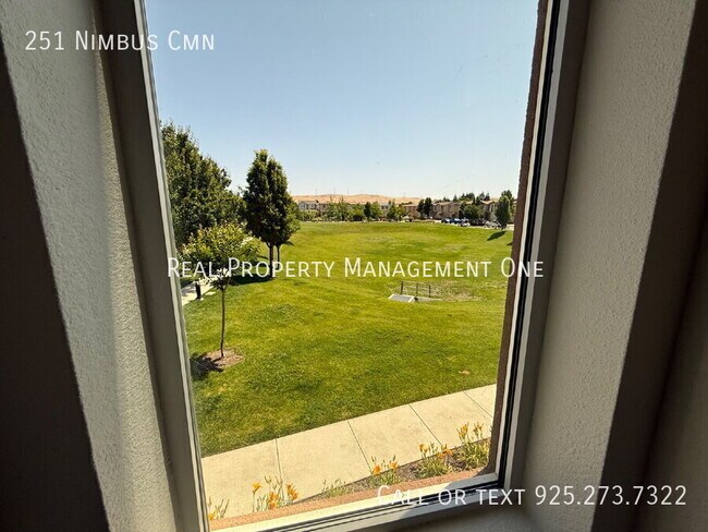 Building Photo - 251 Nimbus Cmn